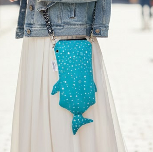 ジンベイザメ型スマホショルダー　「しっくり じんべい」