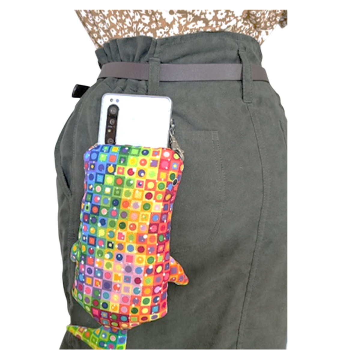 Whale shark shaped smartphone shoulder bag