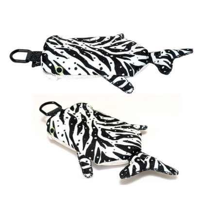 ジンベイザメ型パスケース　「しっくり こじんべい」